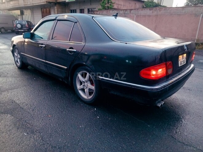 Mercedes E 280 1998, 294,646 km - 2.8 l - Zaqatala