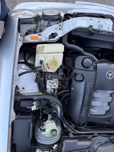 Mercedes E 320 2000, 284,035 km - 3.2 l - Sabirabad