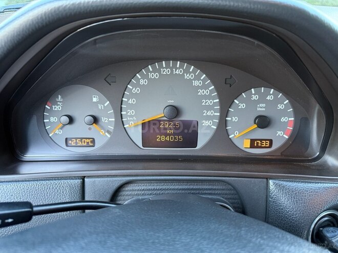 Mercedes E 320 2000, 284,035 km - 3.2 l - Sabirabad