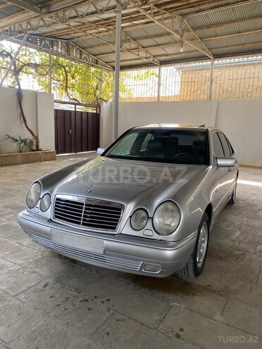 Mercedes E 230 1996, 980,563 km - 2.3 l - Bakı