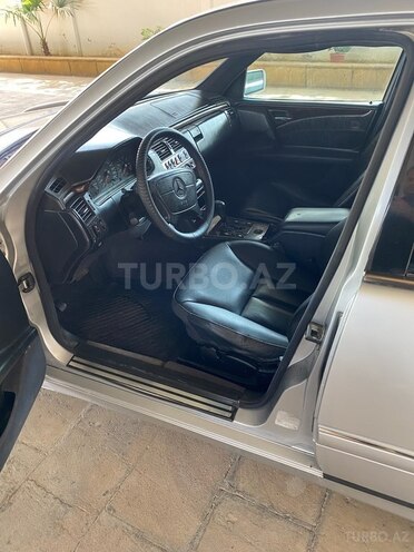 Mercedes E 230 1996, 980,563 km - 2.3 l - Bakı