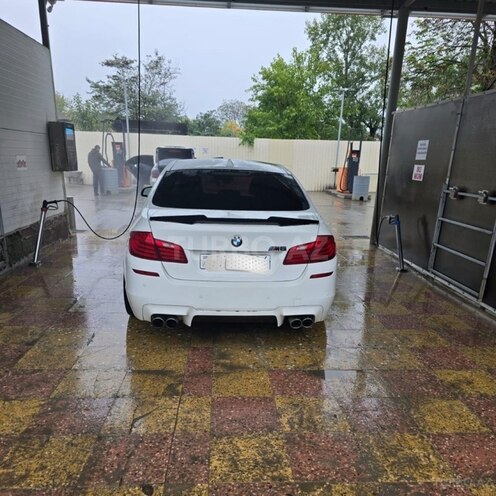 BMW 528 2014, 340,000 km - 2.0 l - Quba
