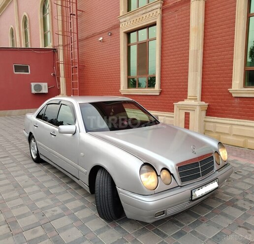 Mercedes E 220 1997, 213,318 km - 2.2 l - Şirvan
