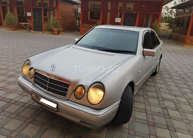 Mercedes E 220 1997, 213,318 km - 2.2 l - Şirvan