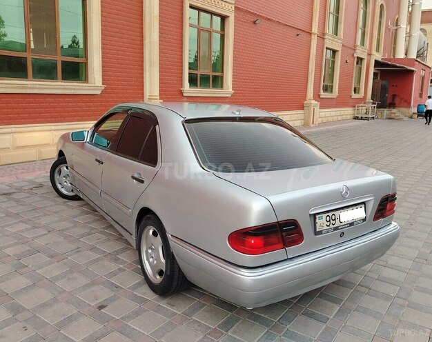 Mercedes E 220 1997, 213,318 km - 2.2 l - Şirvan