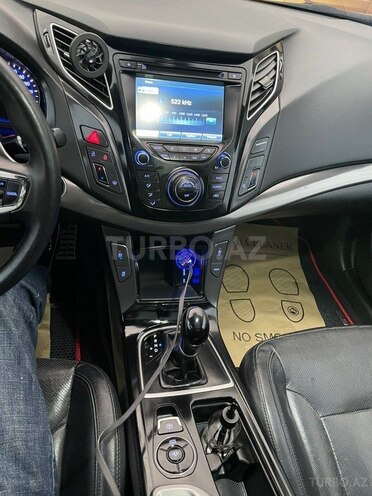 Hyundai i40 2013, 179,500 km - 2.0 l - Bakı