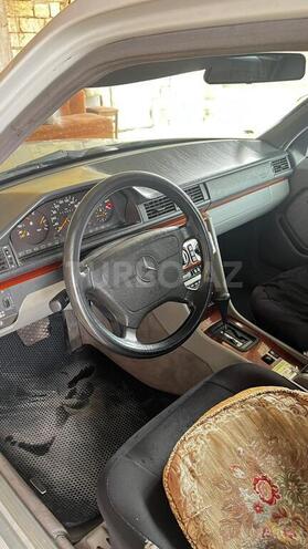 Mercedes 200 E 1994, 404,031 km - 2.0 l - Bakı