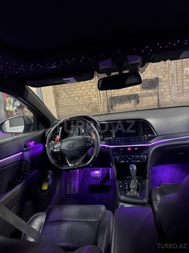 Hyundai Elantra 2016, 105,000 km - 1.6 л - Bakı