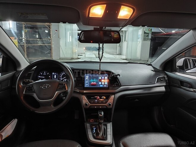 Hyundai Avante 2016, 160,400 km - 1.6 l - Bakı