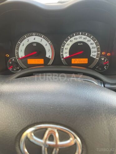 Toyota Corolla 2013, 288,960 km - 1.6 l - Bakı