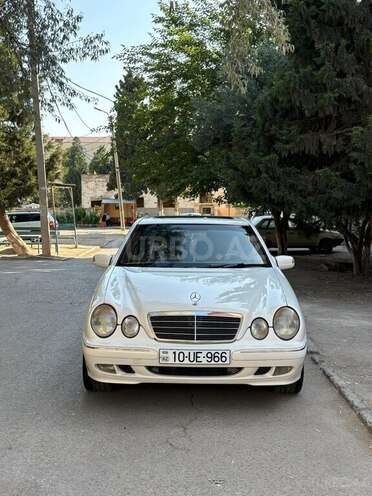 Mercedes E 320 2000, 235,000 km - 3.2 л - Sumqayıt
