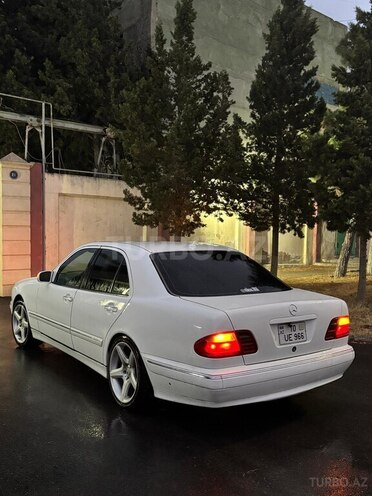 Mercedes E 320 2000, 235,000 km - 3.2 л - Sumqayıt