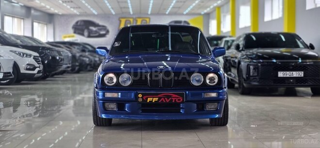 BMW 320-1