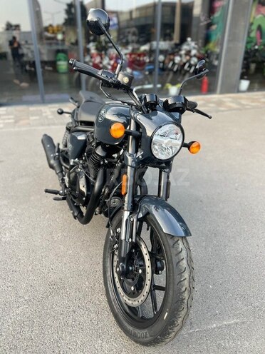 Royal Enfield Shotgun 650-2