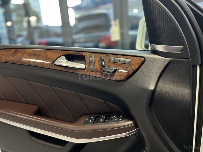Mercedes GL 500 4MATIC 2014, 173,000 km - 4.7 л - Bakı