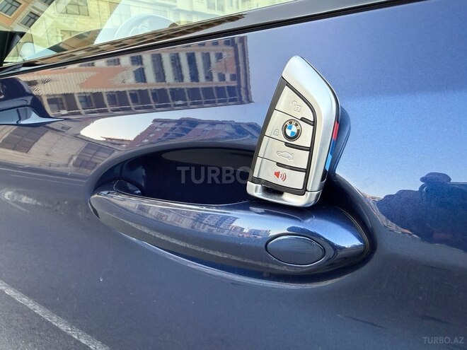 BMW 530-11