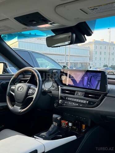 Lexus ES 300h 2023, 33,500 km - 2.5 l - Bakı