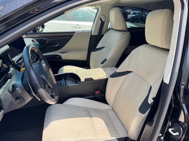 Lexus ES 300h 2023, 33,500 km - 2.5 l - Bakı