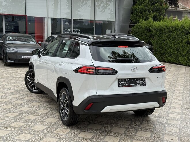 Toyota Corolla Cross-8