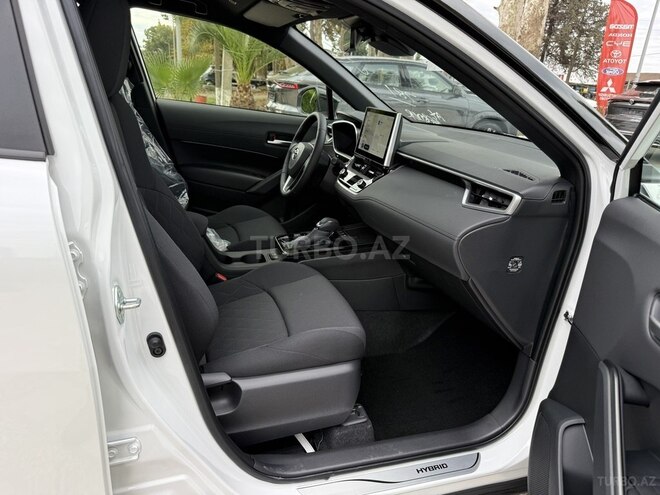 Toyota Corolla Cross-15