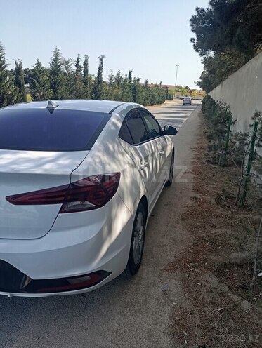 Hyundai Elantra 2020, 299,338 km - 2.0 l - Bakı