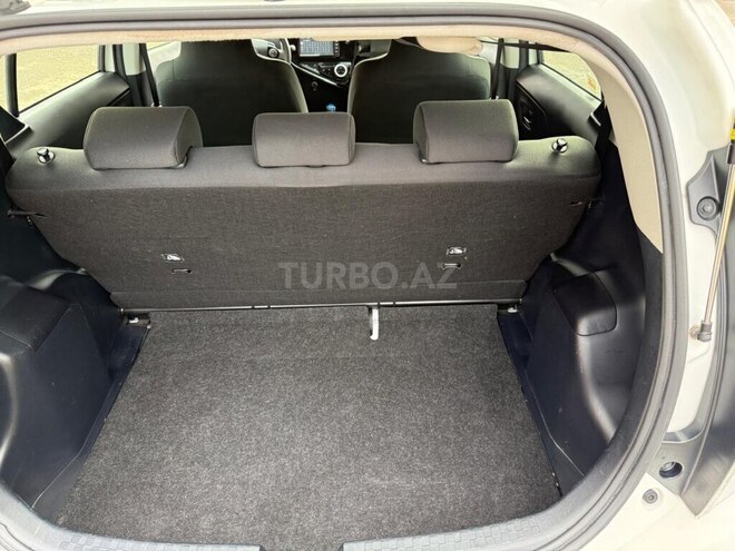 Toyota Aqua-6