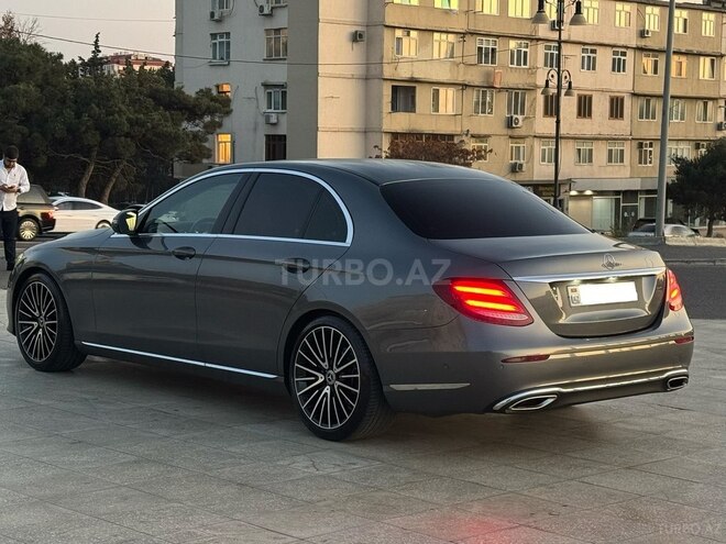 Mercedes E 300 2017, 260,000 km - 2.0 л - Bakı