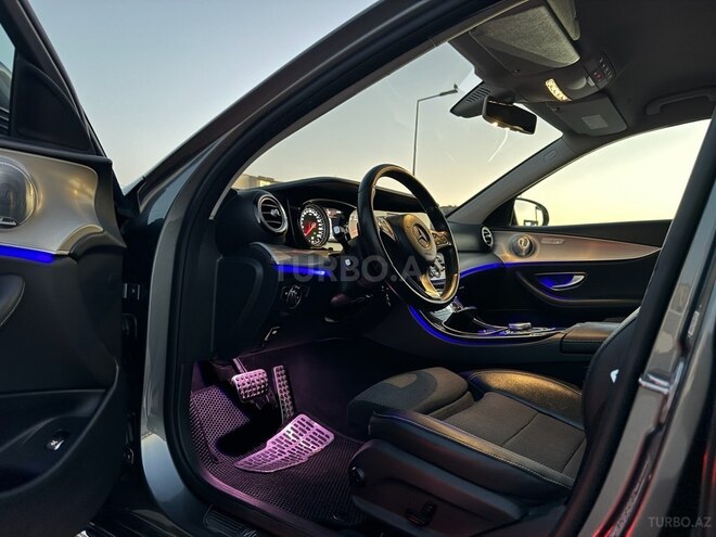 Mercedes E 300 2017, 260,000 km - 2.0 л - Bakı