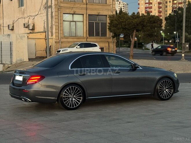 Mercedes E 300 2017, 260,000 km - 2.0 л - Bakı