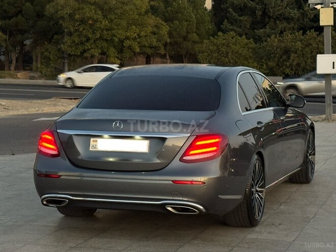 Mercedes E 300 2017, 260,000 km - 2.0 л - Bakı