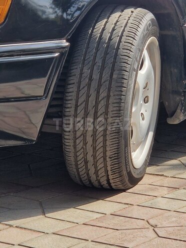 Mercedes E 220 1994, 320,000 km - 2.2 l - Sumqayıt
