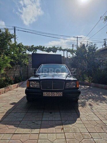 Mercedes E 220 1994, 320,000 km - 2.2 l - Sumqayıt