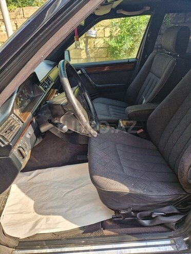 Mercedes E 220 1994, 320,000 km - 2.2 l - Sumqayıt