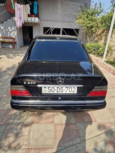 Mercedes E 220 1994, 320,000 km - 2.2 l - Sumqayıt