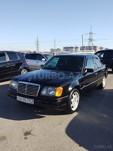 Mercedes E 220 1994, 320,000 km - 2.2 l - Sumqayıt