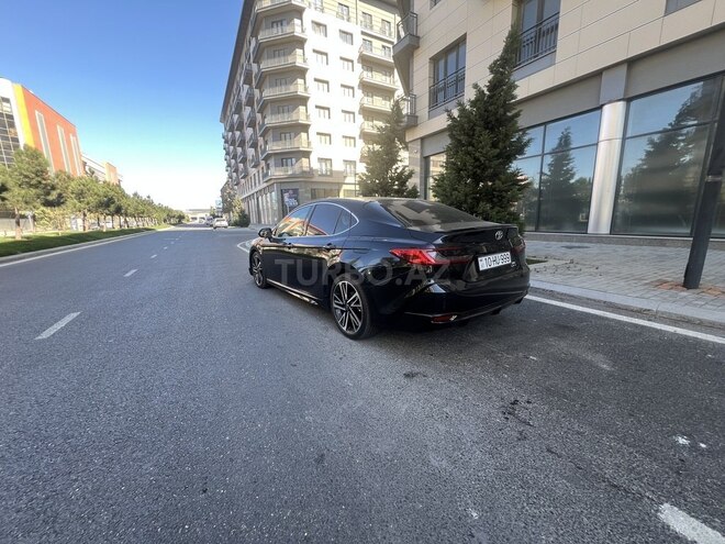 Toyota Camry 2024, 9,300 km - 2.0 l - Bakı
