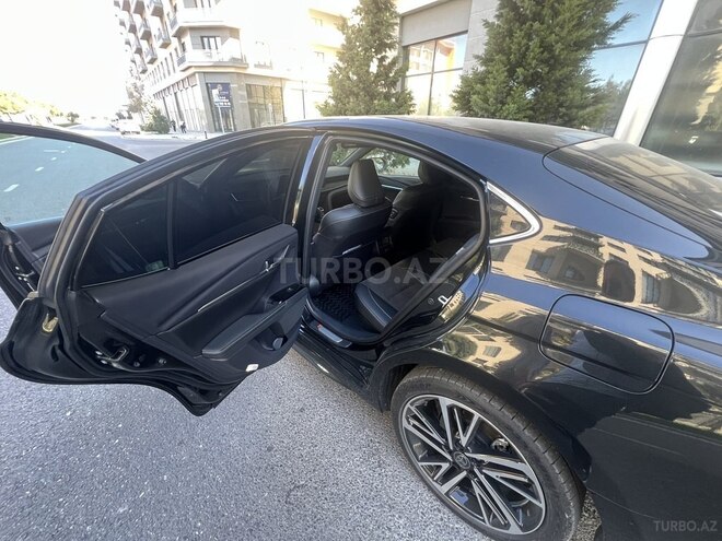 Toyota Camry 2024, 9,300 km - 2.0 l - Bakı