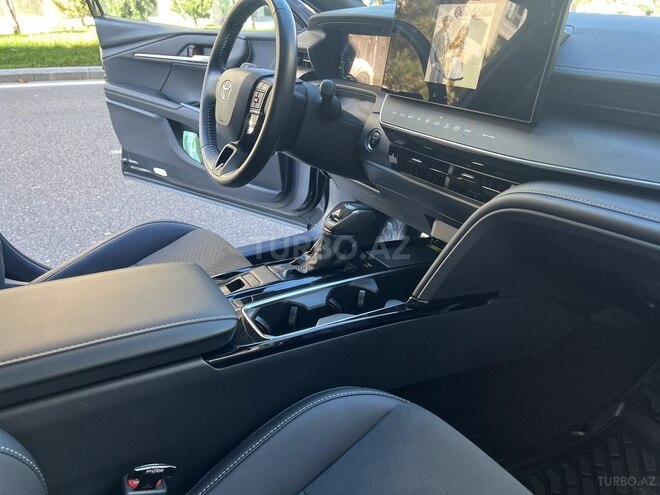 Toyota Camry 2024, 9,300 km - 2.0 l - Bakı