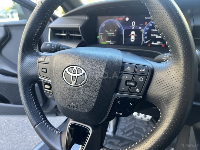 Toyota Camry 2024, 9,300 km - 2.0 l - Bakı