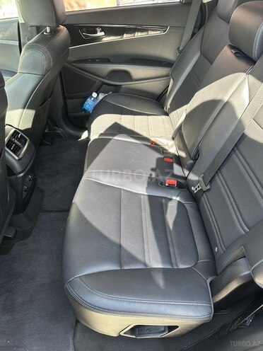 Kia Sorento-12
