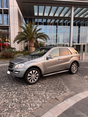 Mercedes ML 350 4MATIC 2010, 183,000 km - 3.5 л - Bakı