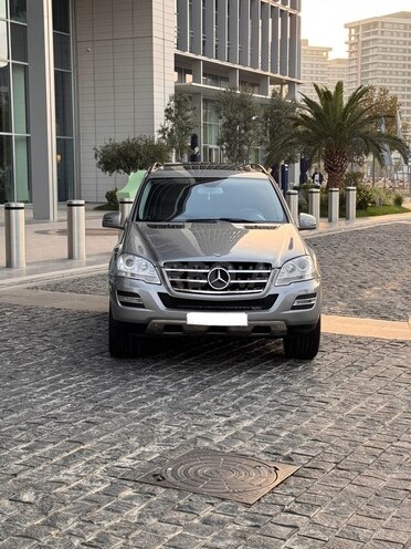 Mercedes ML 350 4MATIC 2010, 183,000 km - 3.5 л - Bakı