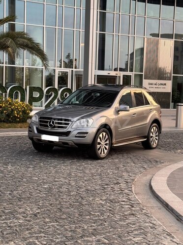 Mercedes ML 350 4MATIC 2010, 183,000 km - 3.5 л - Bakı