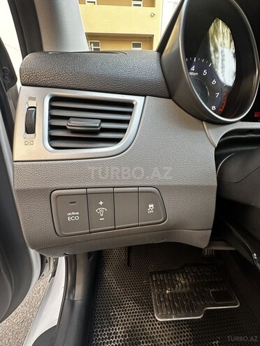 Hyundai Elantra 2015, 225,060 km - 1.8 л - Bakı