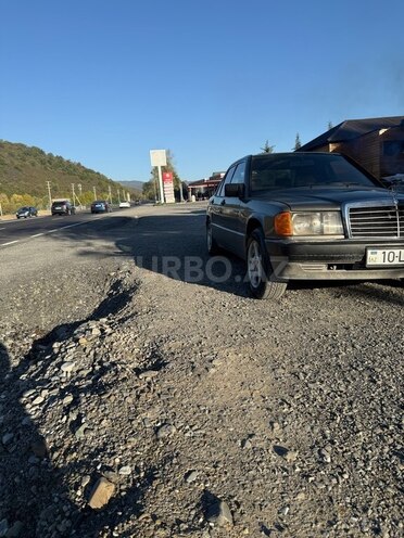 Mercedes 190 1992, 250,000 km - 2.0 l - Qəbələ