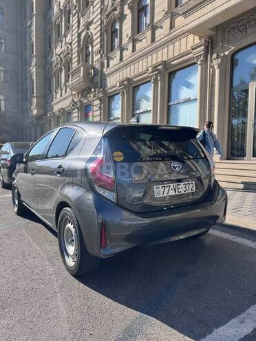 Toyota Aqua 2018, 159,000 km - 1.5 l - Bakı