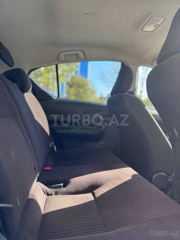 Toyota Aqua 2018, 159,000 km - 1.5 l - Bakı