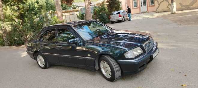 Mercedes C 220 1999, 234,123 km - 2.2 l - Sumqayıt