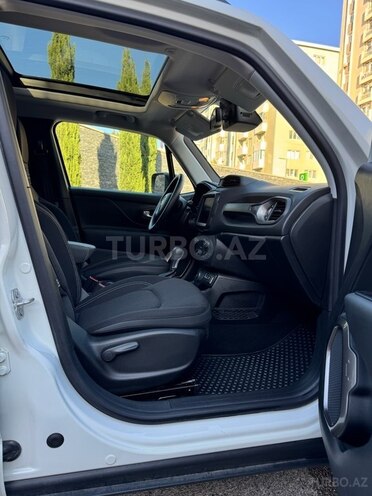 Jeep Renegade-15