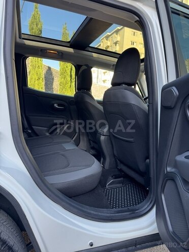 Jeep Renegade-16